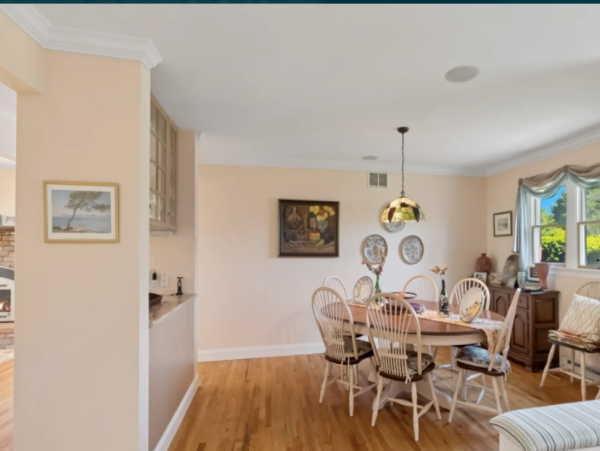 Luxurious Retreat in Tiana Shores - Your Perfect Hamptons Getaway